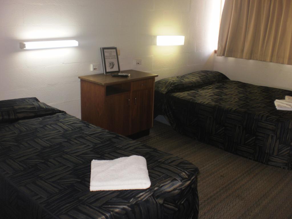 Blackwater Hotel Motel Habitación foto